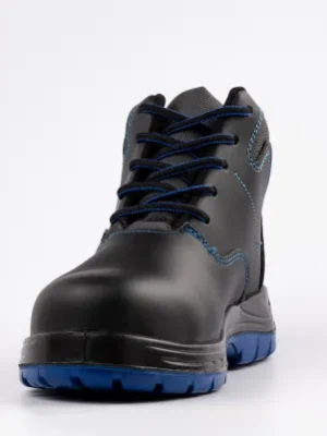 INTTKLN3D img1 Borcegui Intrepid Negro