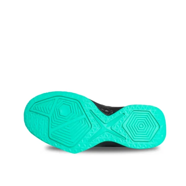 VVMA0021img3 Tenis Isik Magic