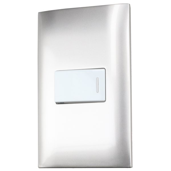 P421P - Placa 1 Interruptor 1/3 3 vias, línea  Americana, color plata Surtek