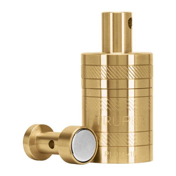 17067 - Plomada de latón 12 oz con centro y guía magnética, Truper